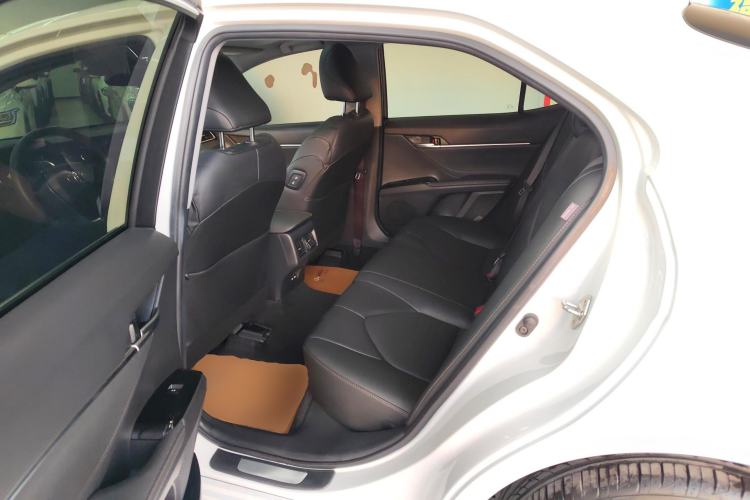 Used Toyota Camry 2019 Revised Version 2.0G Luxury Edition
