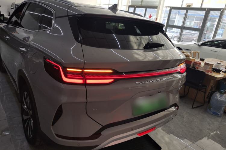 Used BYD Song PLUS New Energy 2023 Champion Edition EV 520KM Flagship Model
