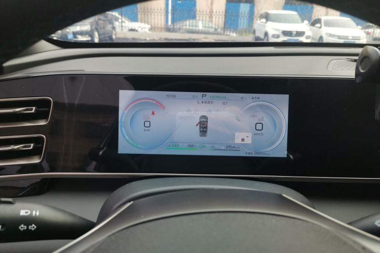 Used BYD Qin L 2024 DM-i 120KM Excellence Model
