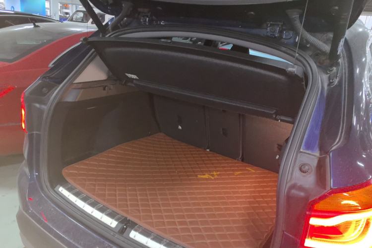 Used BMW X1 2016 sDrive20Li Luxury Model
