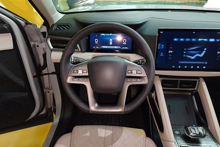 Used BYD Yuan UP 2024 401KM Leading Edition
