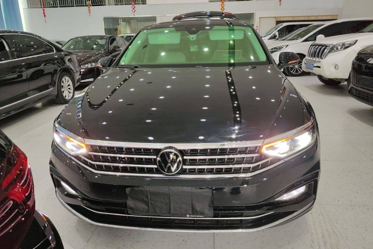 Used Volkswagen Magotan 2023 2 Million Units Commemorative Edition 330TSI DSG Luxury Version
