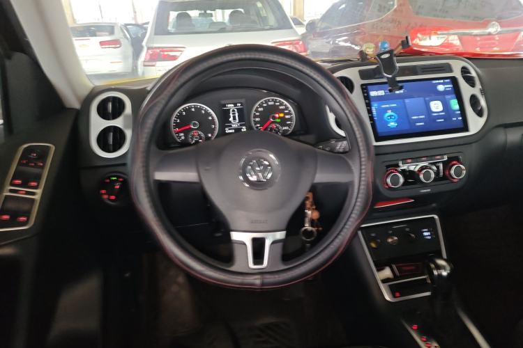 Used Volkswagen Tiguan 2017 300TSI Automatic Two-Wheel Drive Silk Road Luxury Edition
