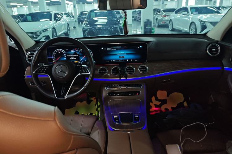 Used Mercedes-Benz E-Class 2023 Facelift E 260 L
