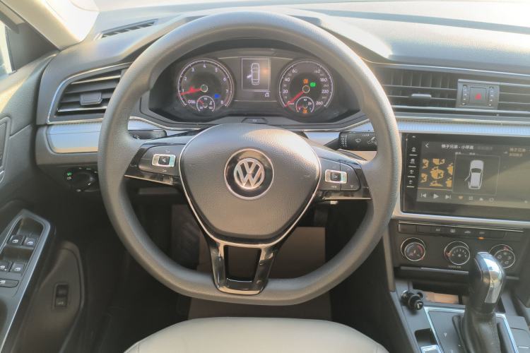 Used Volkswagen Lamando 2019 230TSI DSG Fashion Edition China V Standard
