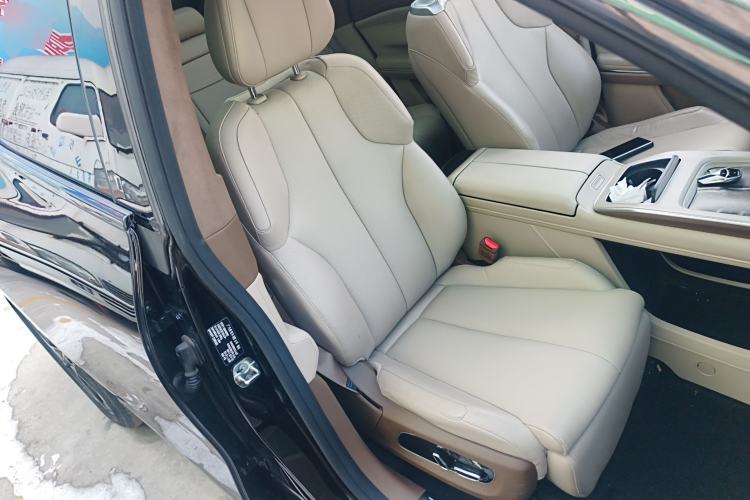 Used  HT 2023 670 Rear-Drive Ultra-High-Voltage NDA Version
