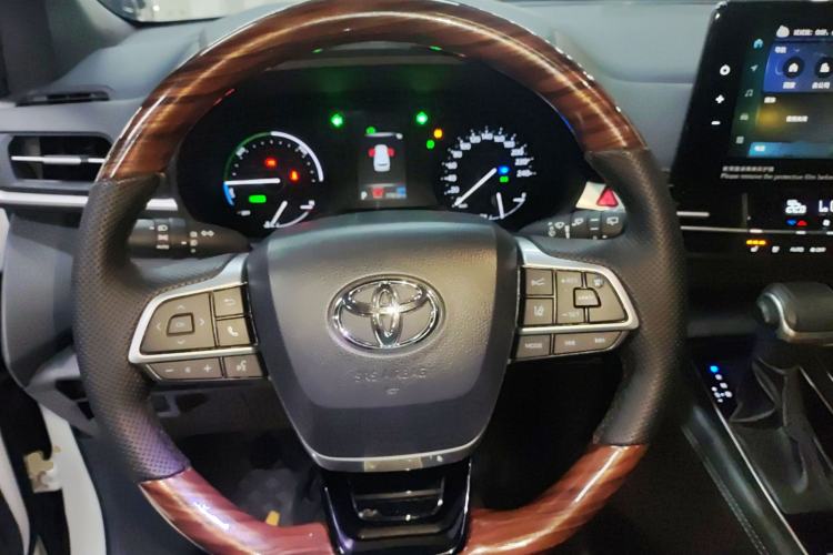 Used Toyota Sienna 2024 2.5L Hybrid Four-Wheel Drive Prestige Edition