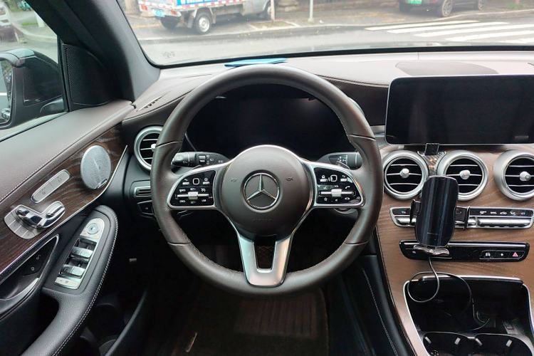 Used Mercedes-Benz GLC 2020 GLC 300 L 4MATIC Dynamic Edition
