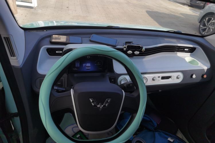 Used Wuling Hongguang MINIEV 2021 Macaron Premium Model – Lithium-NMC
