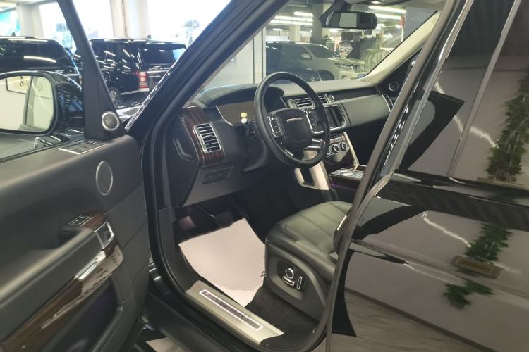 Used Land Rover Range Rover 2016 3.0 SC V6 Vogue SE Long-Wheelbase Edition
