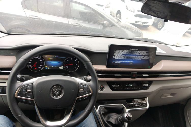 Used Foton Tianyuan V 2024 Tuyano V PRO Premium Minivan 2.0T Manual Long Wheelbase Mid-Height Roof Rear Single Tire – 7/9 Seater