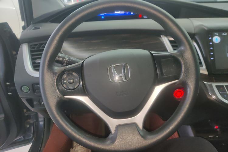 Used Honda Jade 2017 1.8L automatic Comfort version 5 seats
