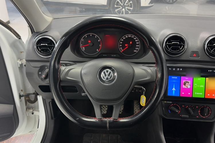 Used Volkswagen Jetta 2019 Dream Edition 1.4L Manual Fashion Version