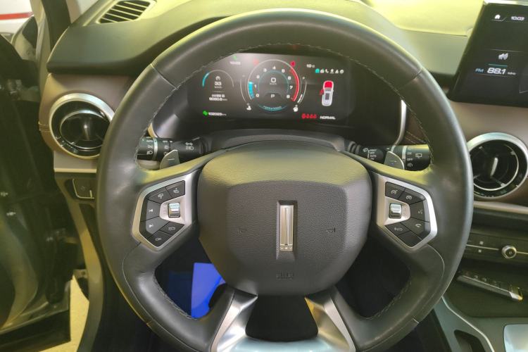 Used Wey VV6 2021 2.0T Two-Wheel Drive Smart Protection+
