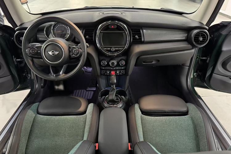 Used  MINI 2016 1.5T COOPER
