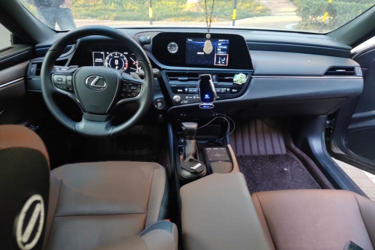 Used Lexus ES 2021 200 Excellence Edition