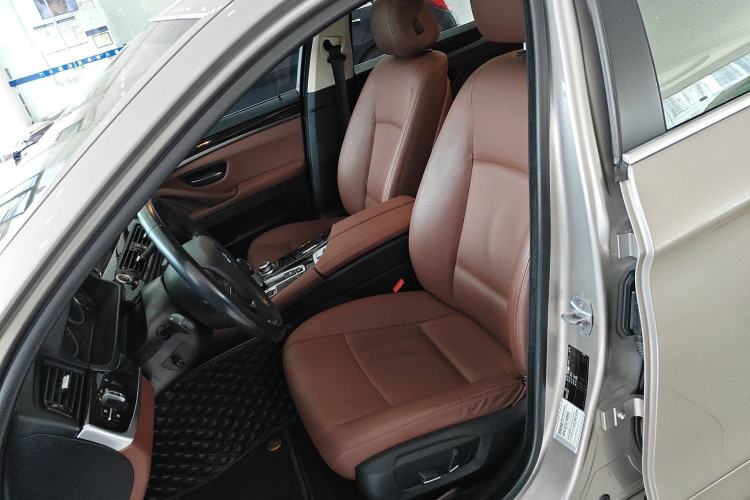 Used BMW 5 Series 2017 525Li Leading Model
