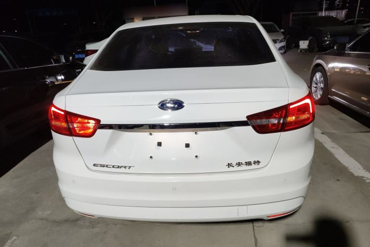 Used Ford Escort 2015 1.5L Automatic Fashion Model
