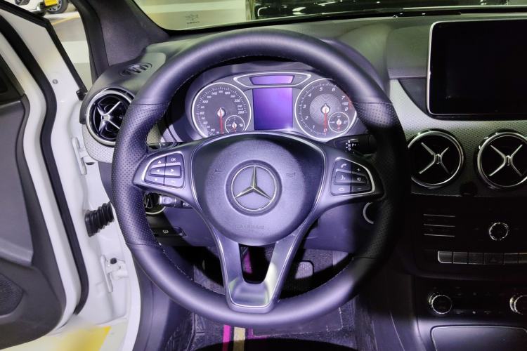 Used Mercedes-Benz B-Class 2015 B 200 Fashion Model
