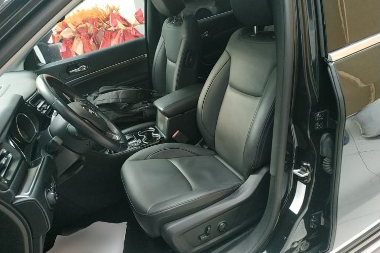 Used  Grand Commander 2018 2.0T Four-Wheel Drive Prestige Edition China V
