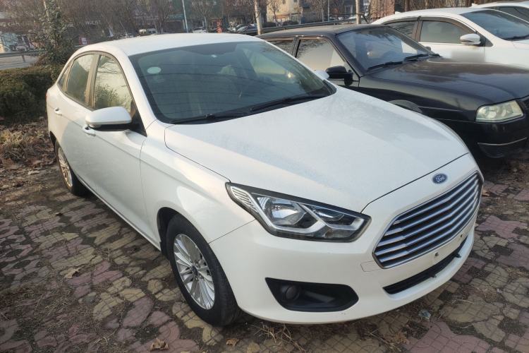 Used Ford Escort 2015 1.5L Manual Comfort Model
