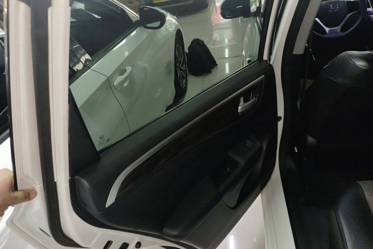 Used Honda Jade 2017 1.8L automatic Comfort version 5 seats
