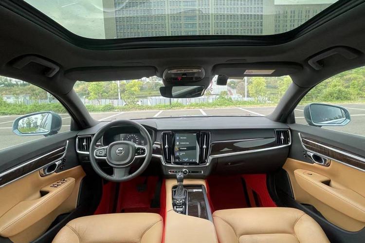 Used Volvo S90 2018 T4 Zhiyuan Edition
