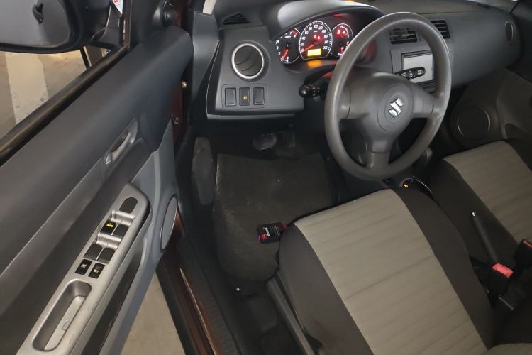 Used Suzuki Swift 2014 1.5L Automatic Fashion Edition
