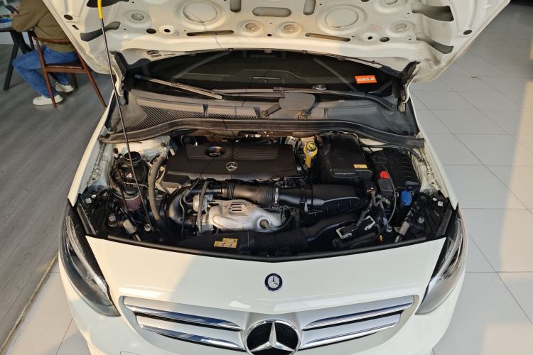 Used Mercedes-Benz B-Class 2015 B 200 Fashion Model
