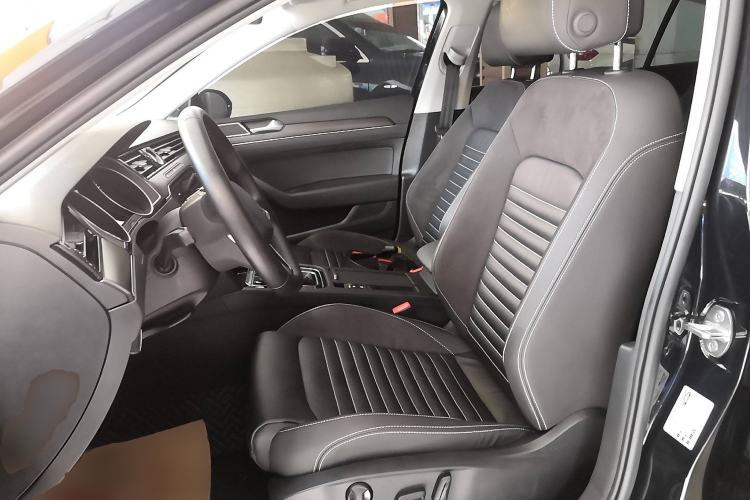 Used Volkswagen Magotan 2020 330TSI DSG Leading Model
