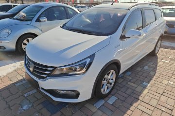 Used Baojun 310W 2017 1.5L Manual Fashion Model China V