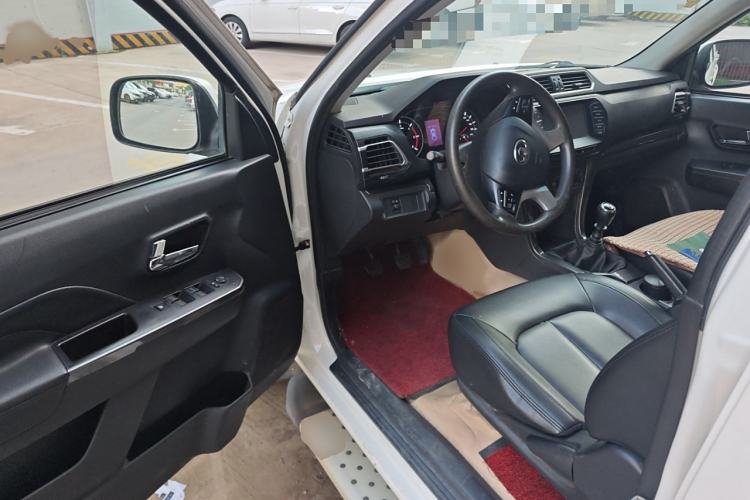 Used Great Wall Wingle 5 2017 2.0T European Version Diesel Two-Wheel Drive Elite Plus Big Double-Cab GW4D20D