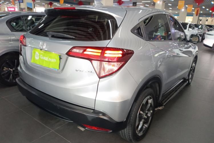 Used Honda Vezel 2017 1.8L CVT Front-Wheel Drive Pioneer Edition