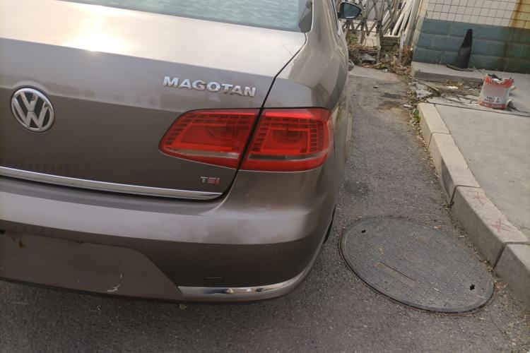 Used Volkswagen Magotan 2015 1.8TSI Advanced Model
