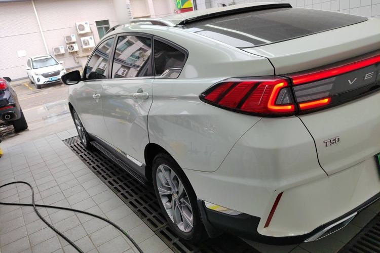 Used Venucia T90 2020 2.0L CVT Smart Connect & Smooth Drive Edition
