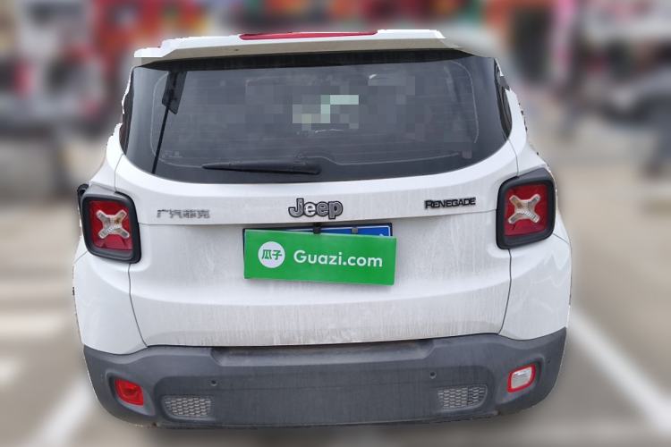 Used  Renegade 2019 220T Automatic Leading Edition
