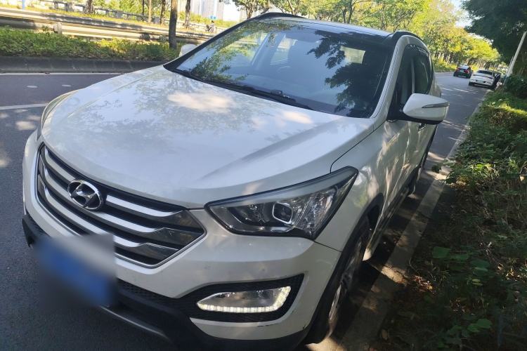 Used Hyundai Santa Fe 2015 2.0T Automatic Two-Wheel Drive Smart Version 5 Seats