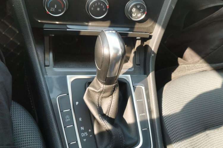 Used Volkswagen Golf 2018 230TSI Automatic Comfort Model
