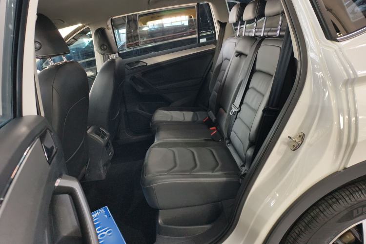 Used Volkswagen Tiguan L 2018 280TSI Automatic Two-Wheel Drive Comfort Edition
