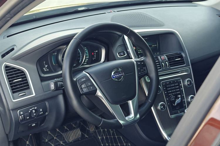 Used Volvo XC60 2016 T5 Smart Version
