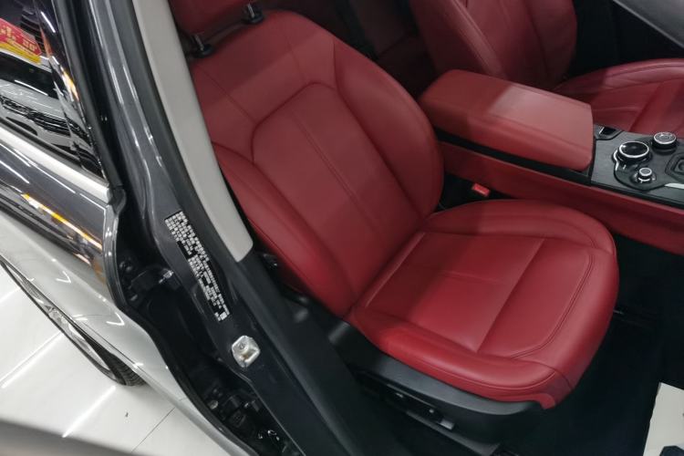 Used Alfa Romeo Stelvio 2017 2.0T 280HP Luxury Edition