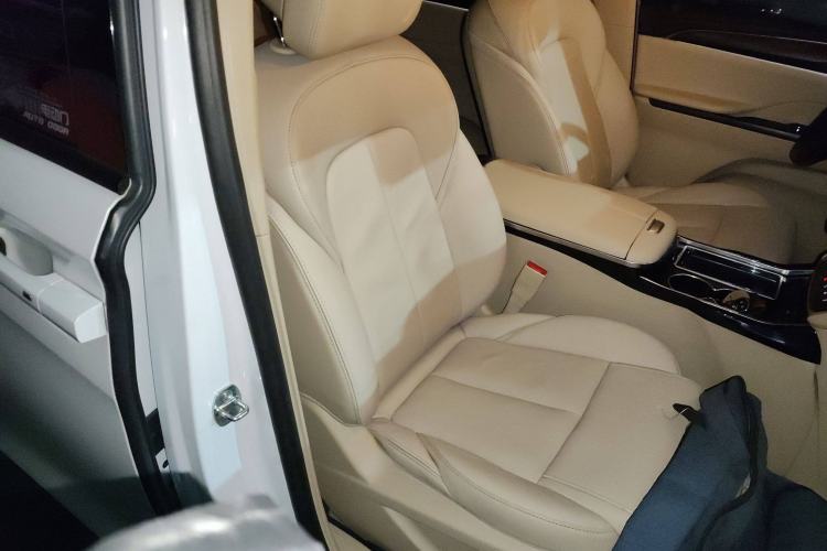 Used Buick GL8 2022 ES Landtrek 653T Luxury Edition
