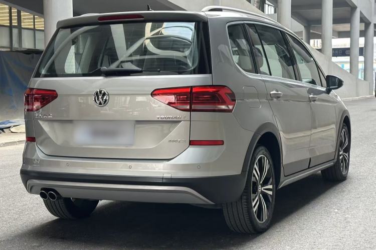 Used Volkswagen Touran 2018 Volkswagen Touran L 280TSI DSG Boundary Edition 7 Seats China V Emission Standard