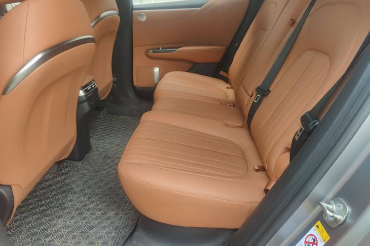 Used  E07 2025 All-Electric 4x4 with 90 kWh Max Intelligent Driving Version
