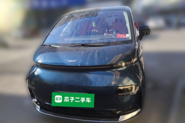 Used  LEVC L380 2024 140-Degree 8-Seater Four-Wheel Drive Max
