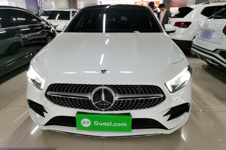 Used Mercedes-Benz A-Class 2022 Revised Version A 200 L Sport Sedan Fashionable Style