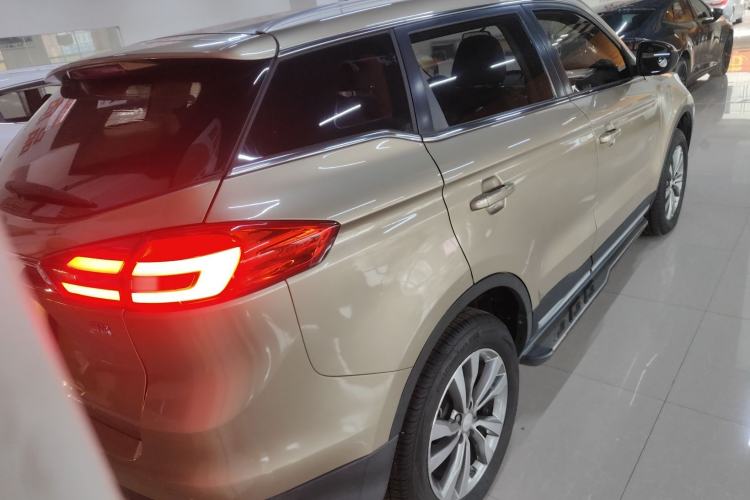 Used Geely Auto Emgrand X7 Sport 2016 2.0L Manual Smart Connect Version
