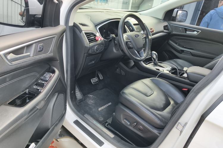 Used Ford Edge 2016 EcoBoost 245 Four-Wheel Drive Titanium 7-Seater
