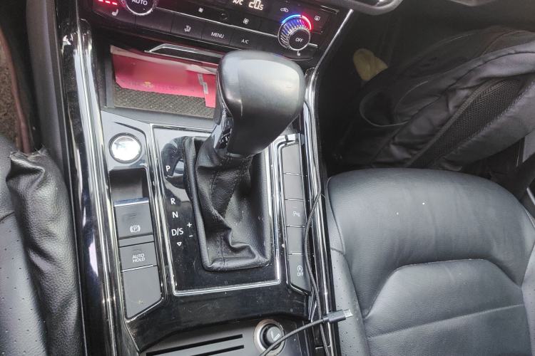 Used Volkswagen Phideon 2018 380TSI Two-Wheel Drive Business Edition
