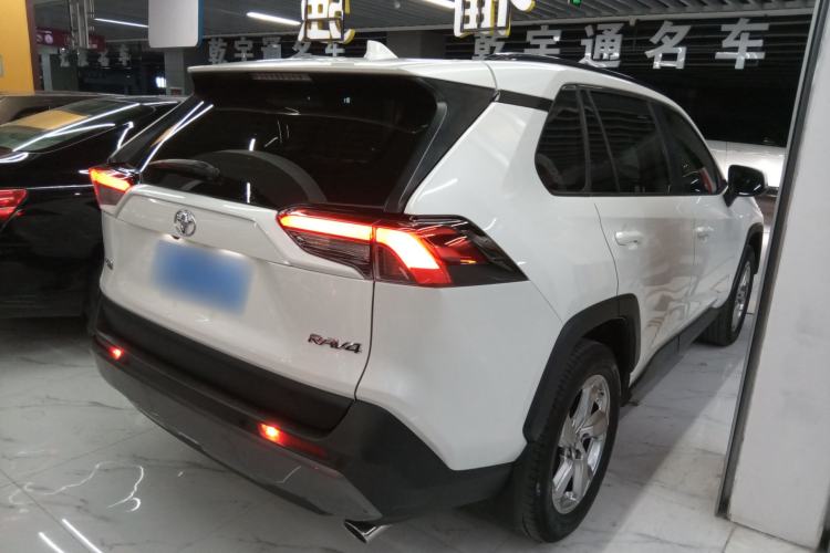 Used Toyota RAV4 2020 2.0L CVT Two-Wheel Drive Fashion Edition
